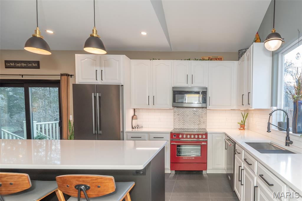 Emerald Forest Five - Residential