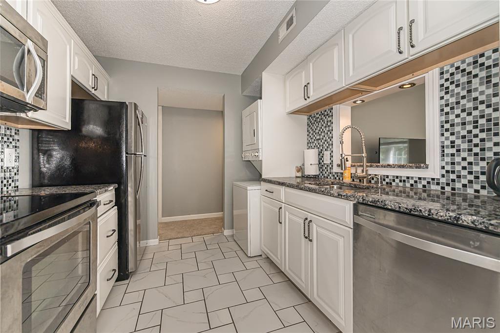 Brentwood Forest Condo Ph Seven - Residential
