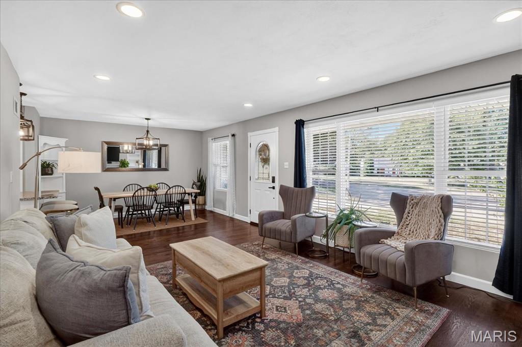 946 Rochdale Drive