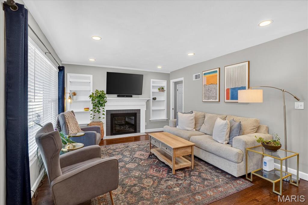 946 Rochdale Drive