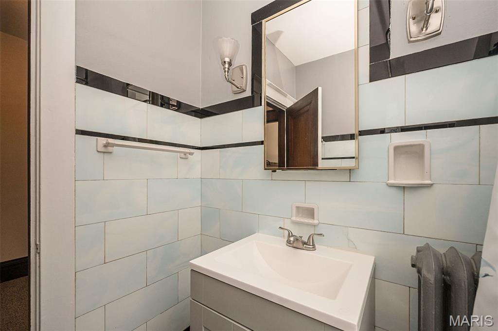 Grand Dover Place Add - Residential Income