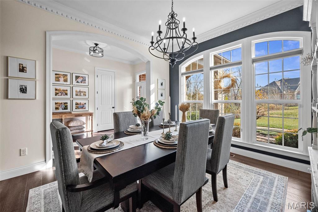 Lake St Louis, Missouri 63367, United States, 7 Bedrooms Bedrooms, ,5 BathroomsBathrooms,Residential,Pending,190274