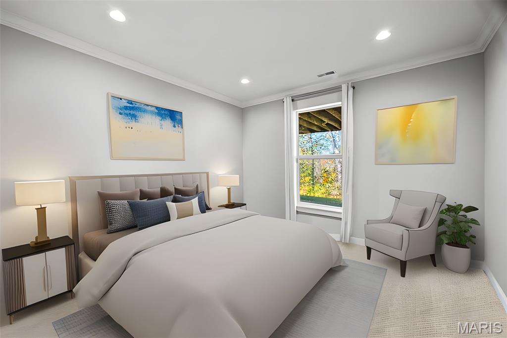 Lake St Louis, Missouri 63367, United States, 7 Bedrooms Bedrooms, ,5 BathroomsBathrooms,Residential,Pending,190274