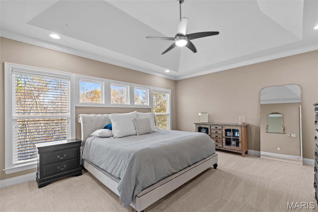 Lake St Louis, Missouri 63367, United States, 7 Bedrooms Bedrooms, ,5 BathroomsBathrooms,Residential,Pending,190274