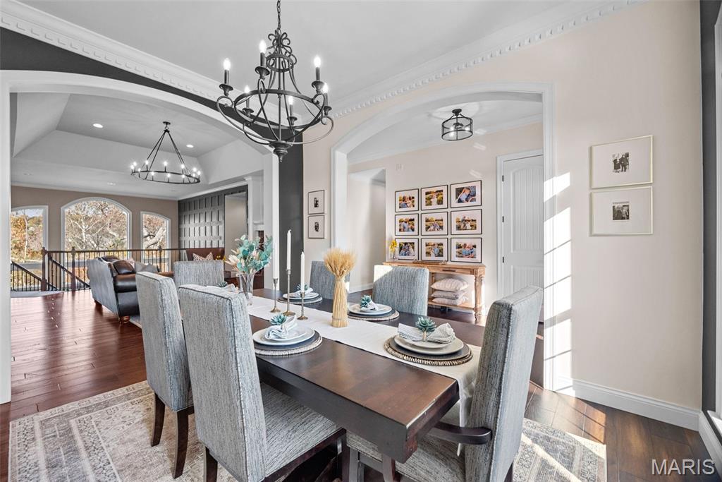 Lake St Louis, Missouri 63367, United States, 7 Bedrooms Bedrooms, ,5 BathroomsBathrooms,Residential,Pending,190274