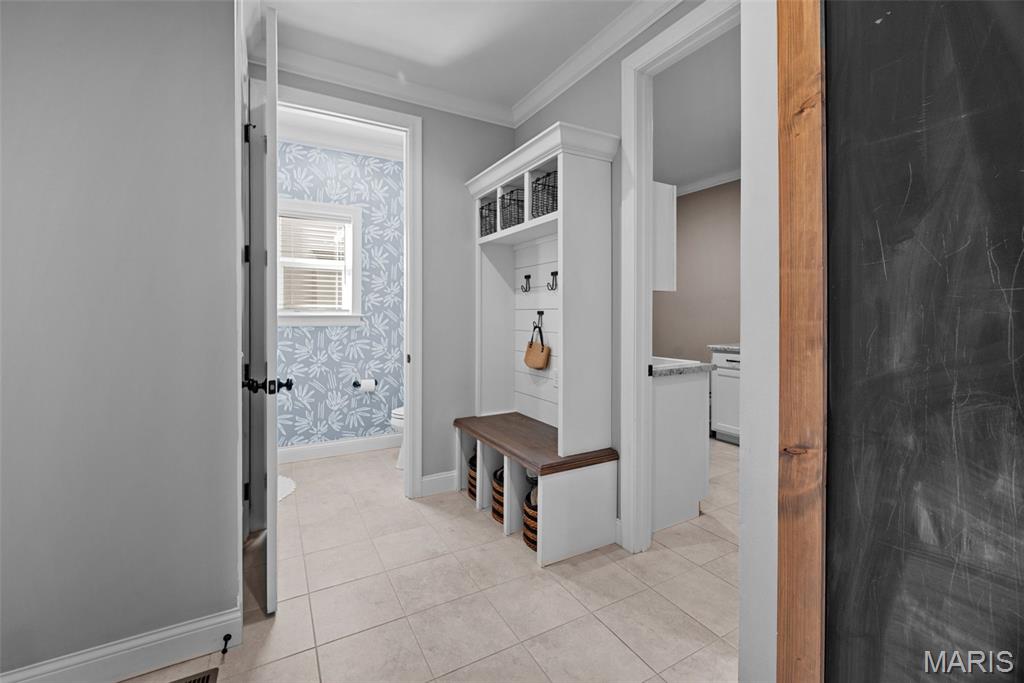 Lake St Louis, Missouri 63367, United States, 7 Bedrooms Bedrooms, ,5 BathroomsBathrooms,Residential,Pending,190274