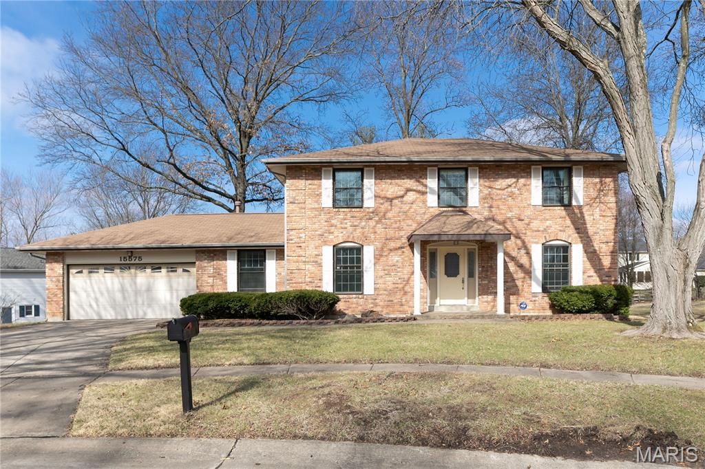 Photo of 15575 Clover Ridge Drive, Chesterfield, MO 63017 (MLS # 26008231)