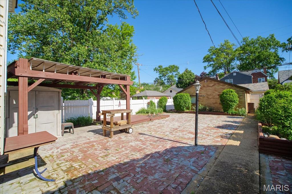 St Louis, Missouri 63109, United States, 3 Bedrooms Bedrooms, ,2 BathroomsBathrooms,Residential,Pending,128311