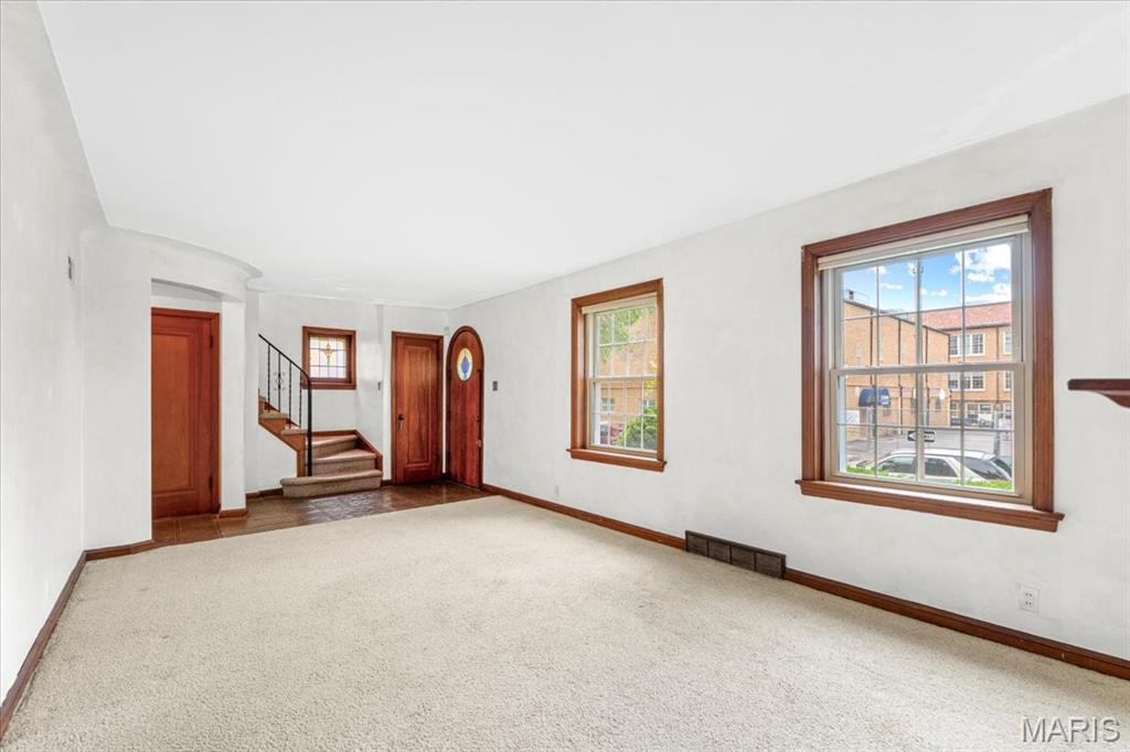 St Louis, Missouri 63109, United States, 3 Bedrooms Bedrooms, ,2 BathroomsBathrooms,Residential,Pending,128311