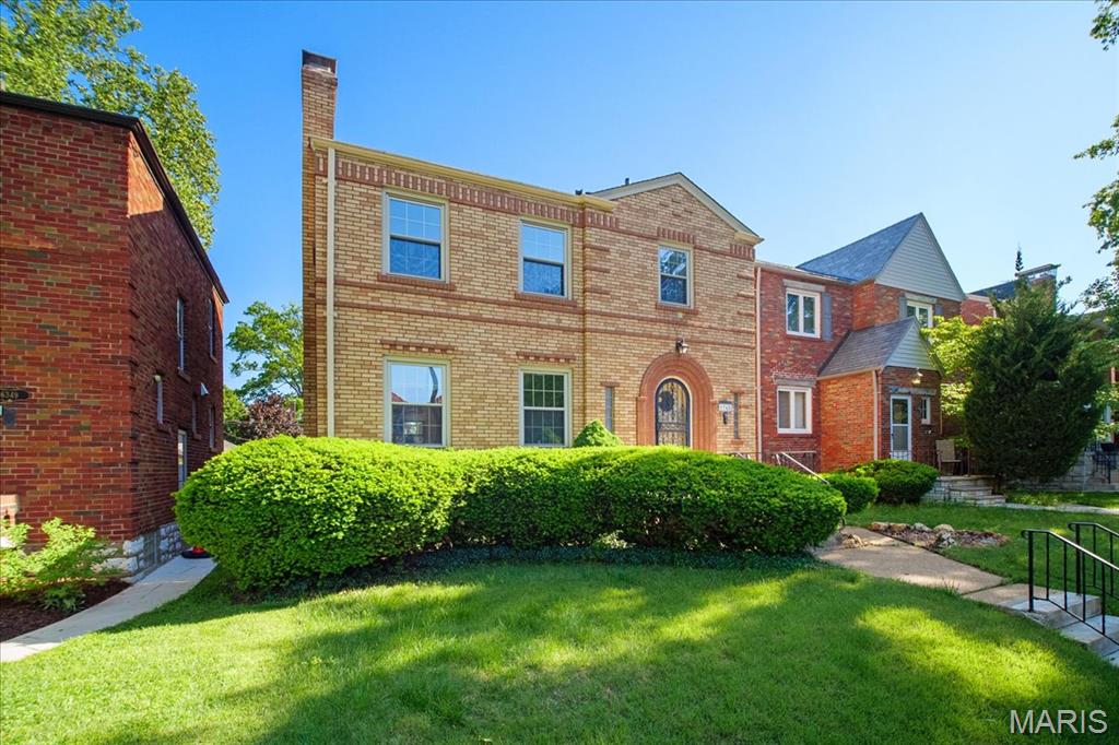 St Louis, Missouri 63109, United States, 3 Bedrooms Bedrooms, ,2 BathroomsBathrooms,Residential,Pending,128311