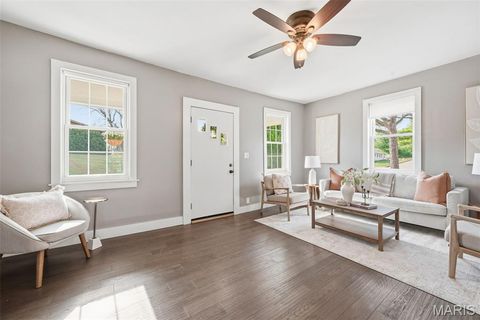 Tiny photo for 609 S 4th Street, St Charles, MO 63301 (MLS # 26019136)