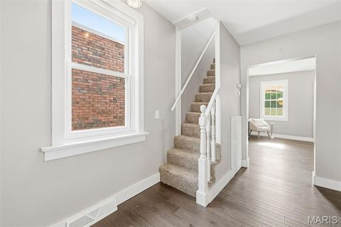 Tiny photo for 609 S 4th Street, St Charles, MO 63301 (MLS # 26019136)