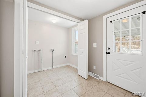 Tiny photo for 609 S 4th Street, St Charles, MO 63301 (MLS # 26019136)