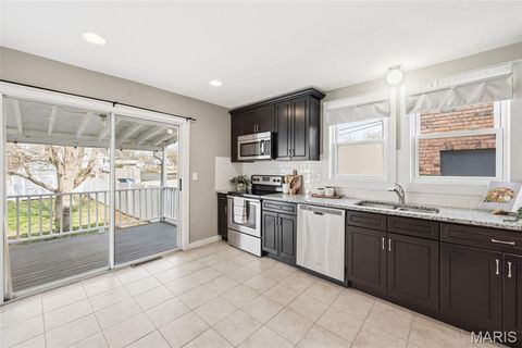 Tiny photo for 609 S 4th Street, St Charles, MO 63301 (MLS # 26019136)