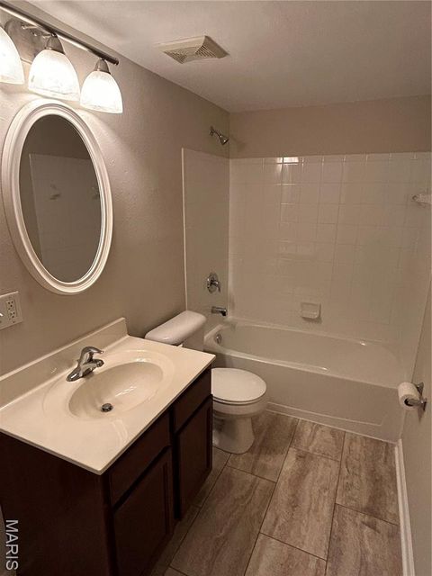 Tiny photo for 1951 Greenpoint Drive #103, Kirkwood, MO 63122 (MLS # 25075206)