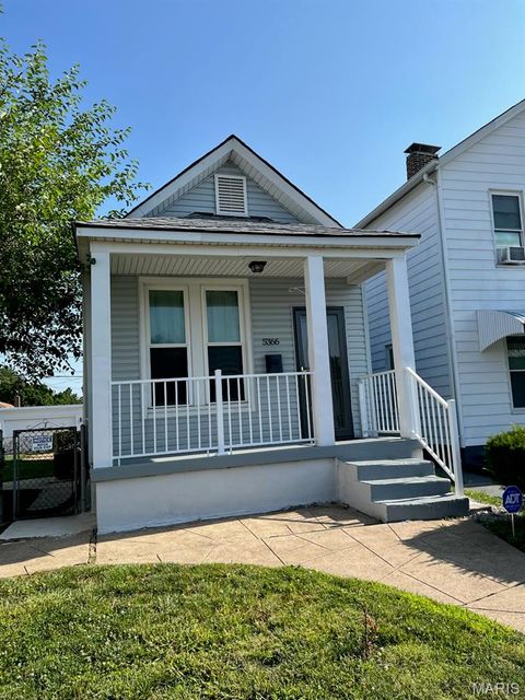Photo of 5366 Southwest Avenue, St Louis, MO 63139 (MLS # 26019411)