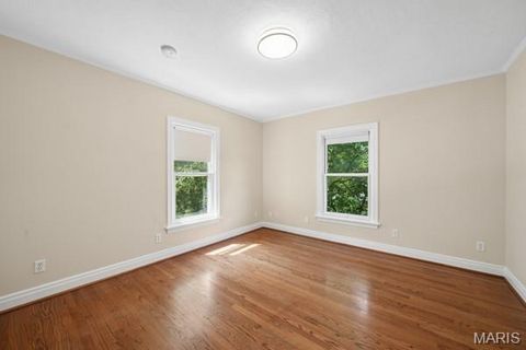 Tiny photo for 340 W Essex Avenue, Kirkwood, MO 63122 (MLS # 26009716)