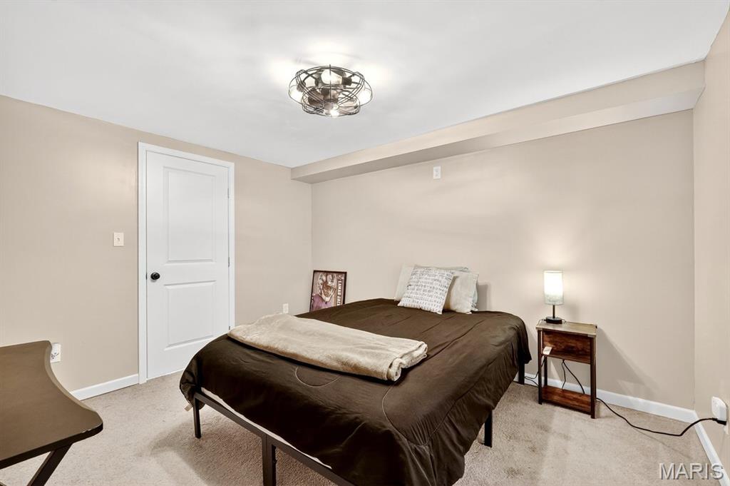 Florissant, Missouri 63034, United States, 4 Bedrooms Bedrooms, ,3 BathroomsBathrooms,Residential,Active,203304