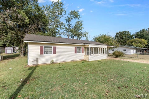 Tiny photo for 412 E Union Street, Clarkton, MO 63837 (MLS # 26066605)