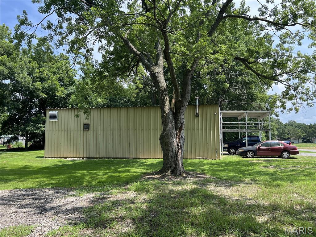 n/a - Commercial Sale