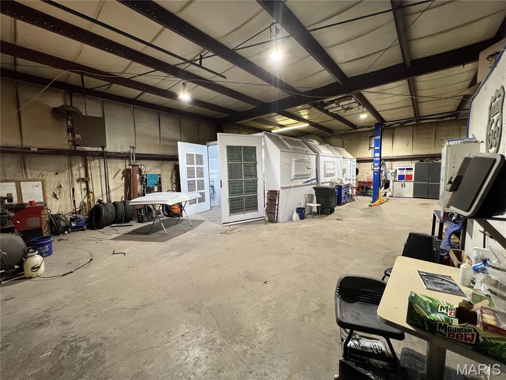 n/a - Commercial Sale