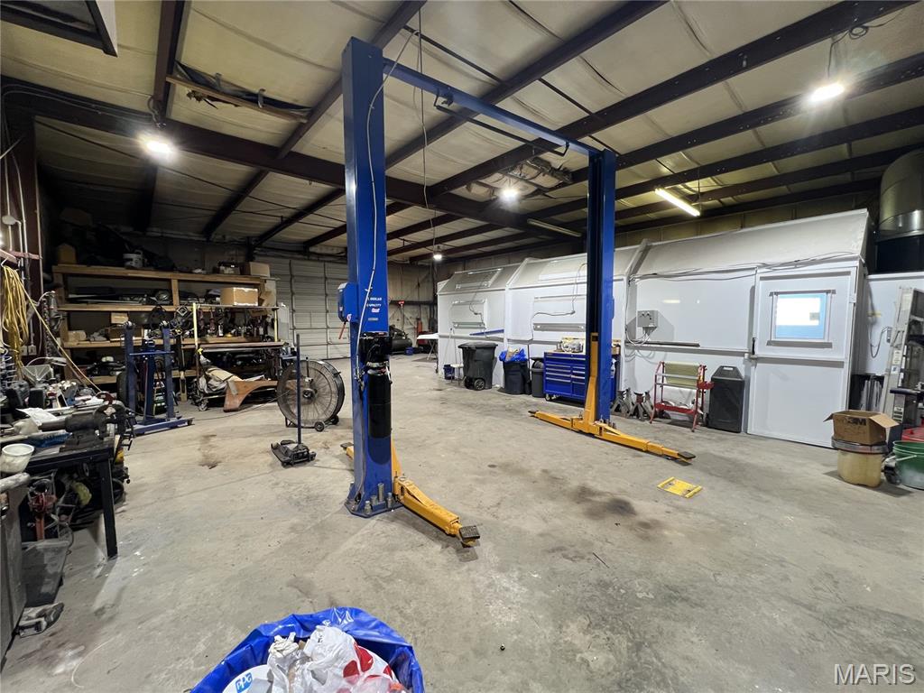 n/a - Commercial Sale