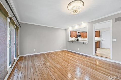 Tiny photo for 717 Turtle Cove, Ballwin, MO 63011 (MLS # 25082269)