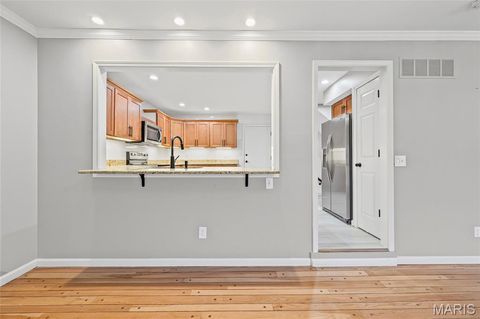 Tiny photo for 717 Turtle Cove, Ballwin, MO 63011 (MLS # 25082269)