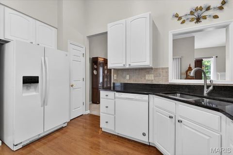 Tiny photo for 14736 Thornbird Manor Parkway, Chesterfield, MO 63017 (MLS # 26025967)
