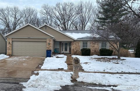 6835 Bear Creek Drive St Louis MO 63129