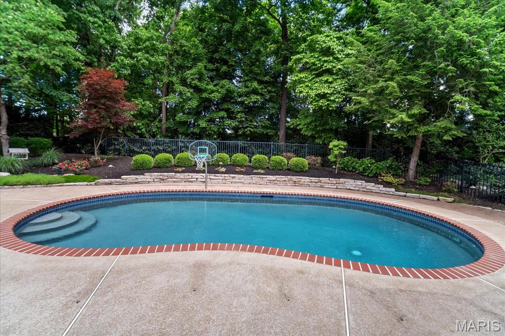 Crossing At Chesterfield The - Residential