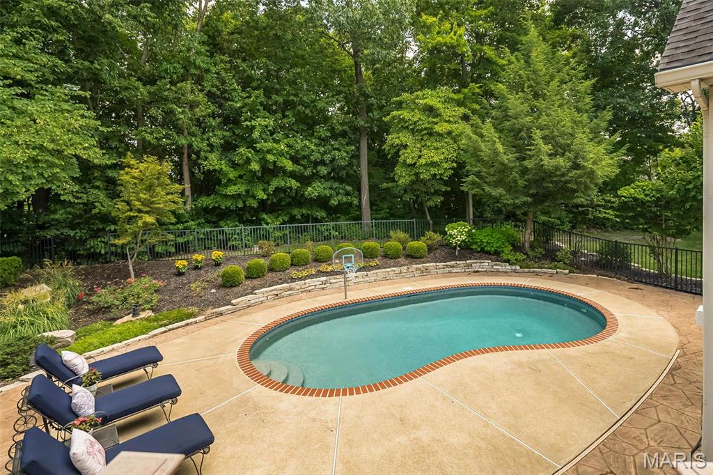 Crossing At Chesterfield The - Residential