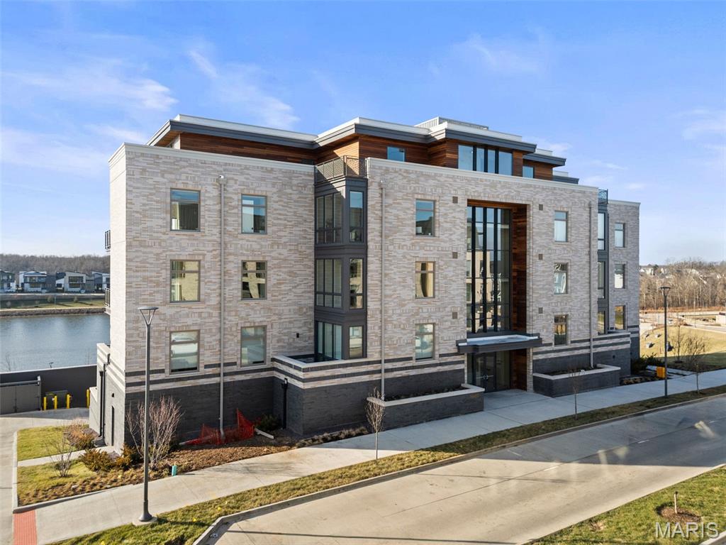 Wildhorse Lake Boulevard - Residential