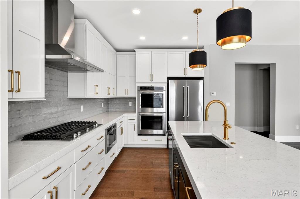 Wildhorse Lake Boulevard - Residential