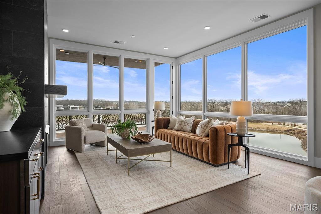 Wildhorse Lake Boulevard - Residential