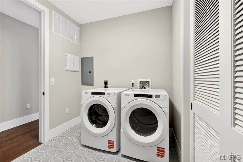 Wildhorse Lake Boulevard - Residential