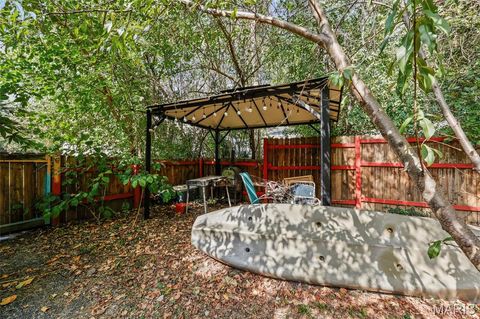 Tiny photo for 426 S Maple Avenue, Webster Groves, MO 63119 (MLS # 25070092)