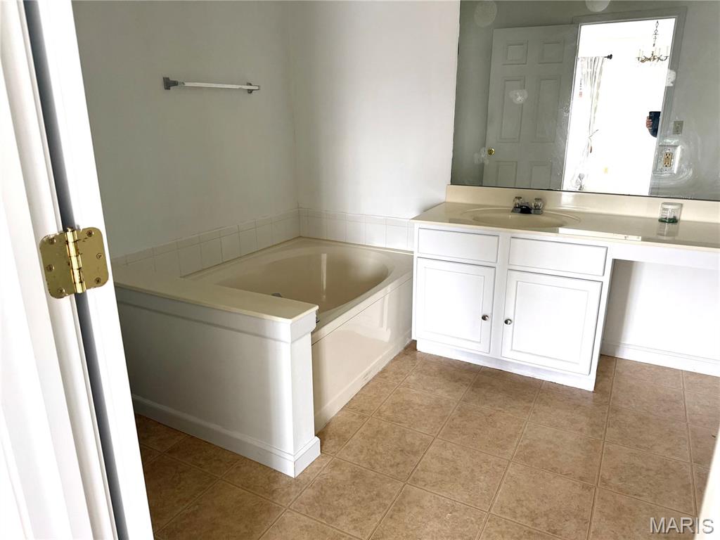 Pearson Pointe Villa - Residential