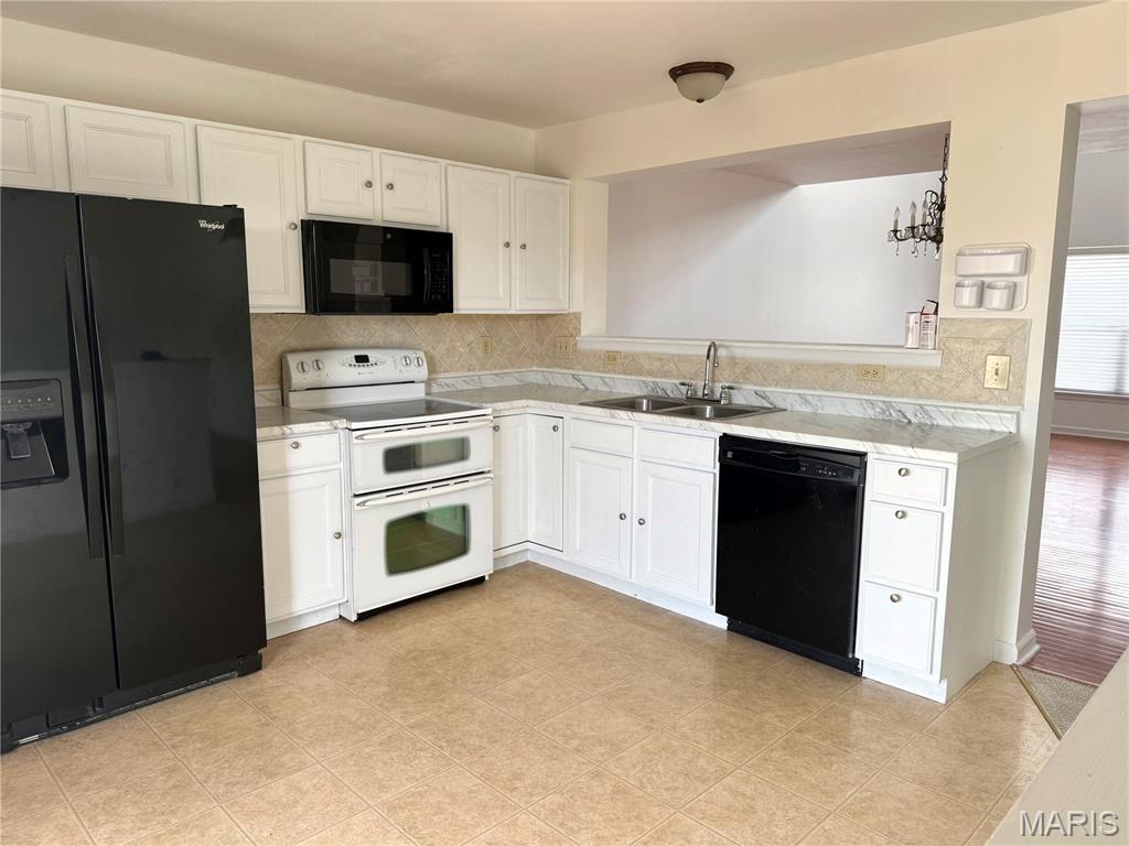 Pearson Pointe Villa - Residential