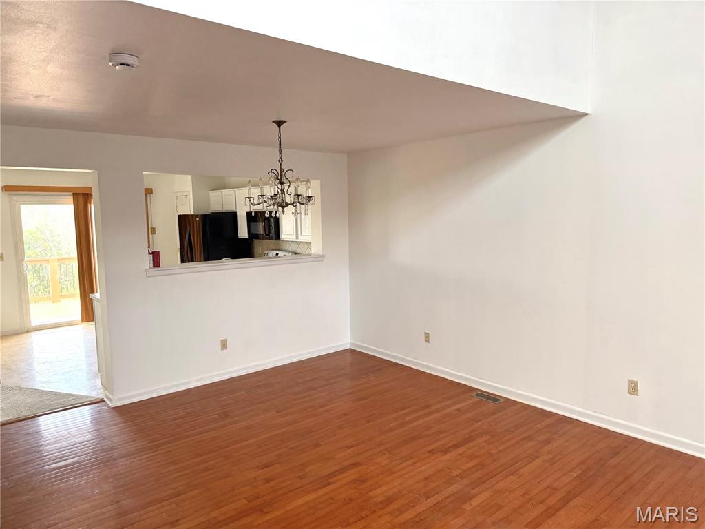 Pearson Pointe Villa - Residential