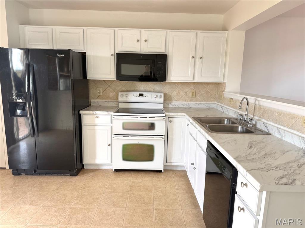 Pearson Pointe Villa - Residential