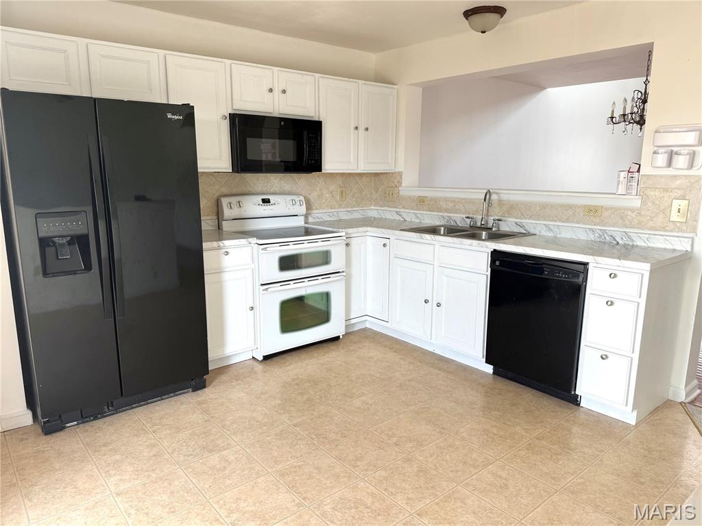 Pearson Pointe Villa - Residential