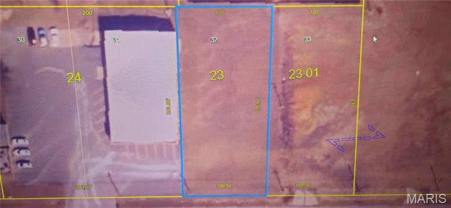 Commercial lot on E Highway 32.  Per assessor GIS measures 100.4 X 206.84, approximately 0.475 acres m/l.  High traffic area.
Level lot in Salem city limits with city water and sewer available, ready for your next chapter!