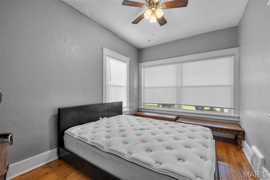 Red Star Add - Residential