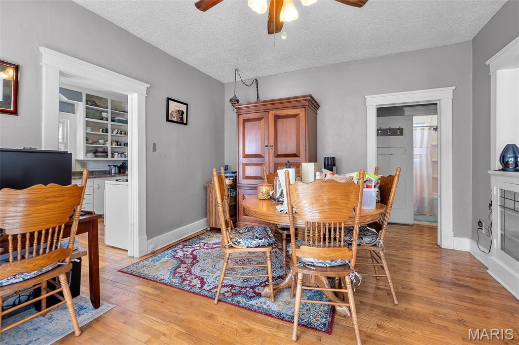 Red Star Add - Residential