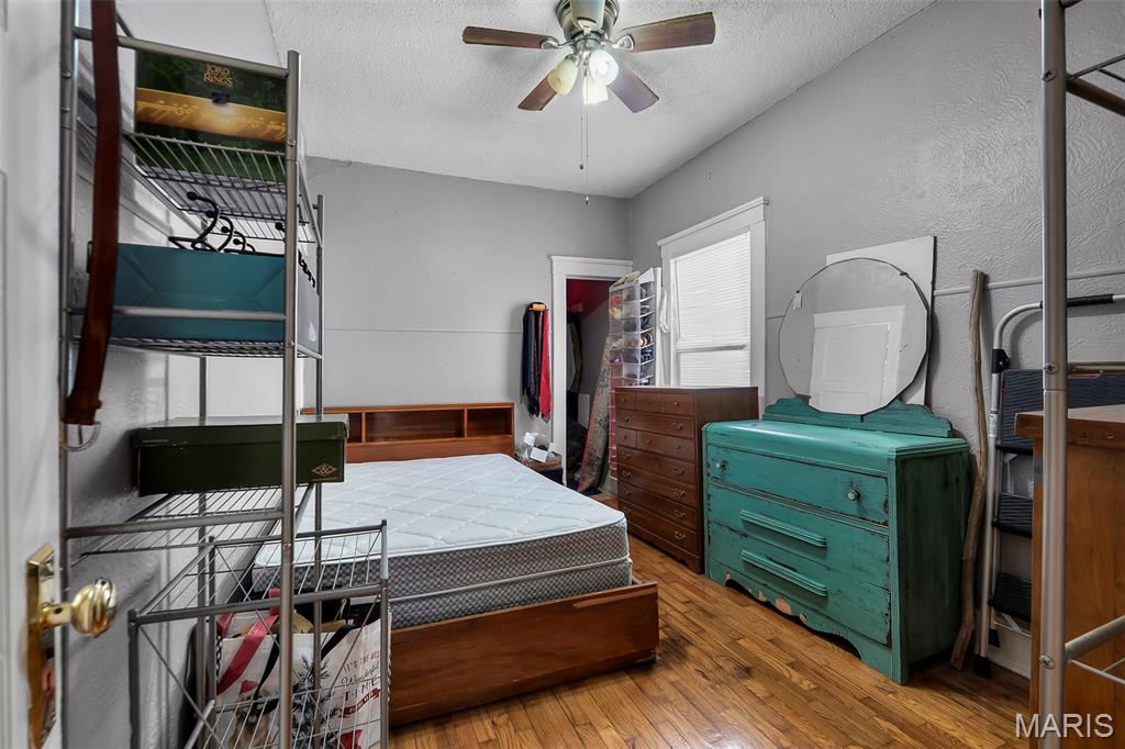 Red Star Add - Residential