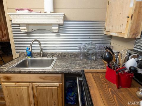 Tiny photo for 201 W Church Street, Bowling Green, MO 63334 (MLS # 25054108)