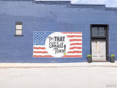 Tiny photo for 201 W Church Street, Bowling Green, MO 63334 (MLS # 25054108)