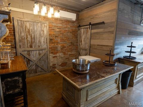 Tiny photo for 201 W Church Street, Bowling Green, MO 63334 (MLS # 25054108)