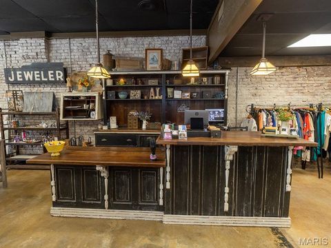 Tiny photo for 201 W Church Street, Bowling Green, MO 63334 (MLS # 25054108)